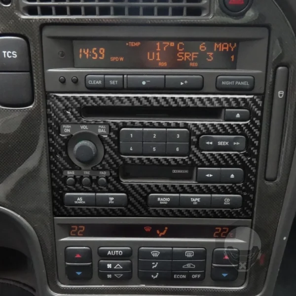 Finition Carbone – Habillage Panneau de Commande Radio/CD Central pour Saab 9-5 (2003–2005) – Image 4