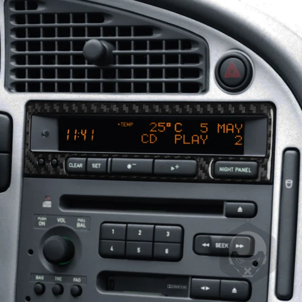 Finition Carbone – Habillage Panneau d’Affichage Radio/CD Central pour Saab 9-5 (2003–2005) – Image 3