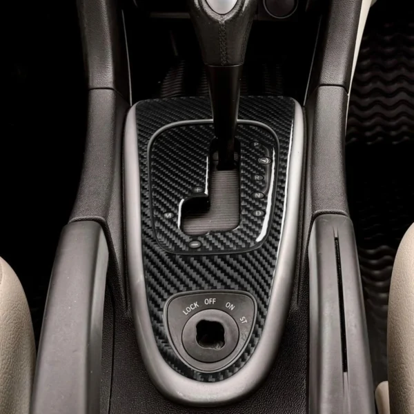 Finition Carbone – Ensemble Habillage Levier de Vitesse Central pour Saab 9-3 (2003–2011) – Image 3